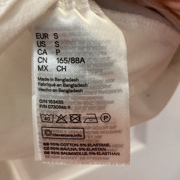 H&M white t-shirt. NWOT. Size S. - Picture 4 of 4